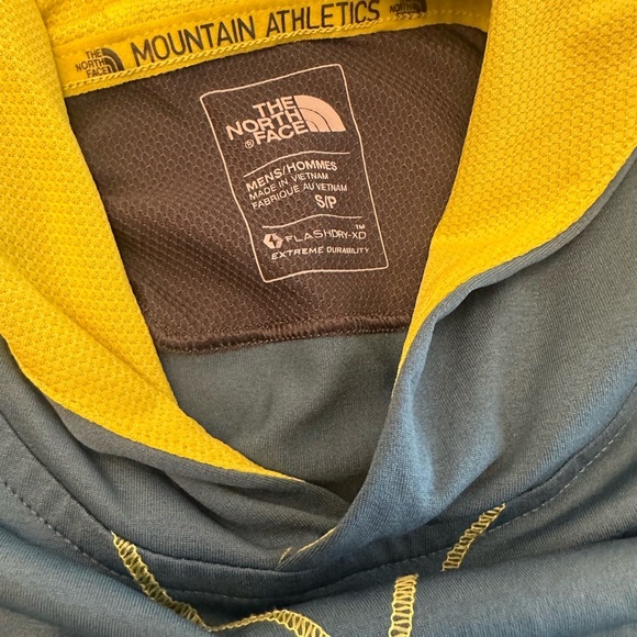 The North Face Yellow and Blue Athletic Hooded Shirt Men’s Small - Picture 3 of 4